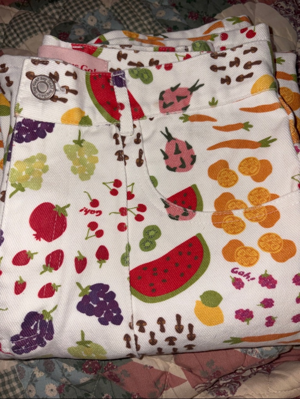 Lisa Says Gah White High-Rise Jeans with Colorful Fruit Print